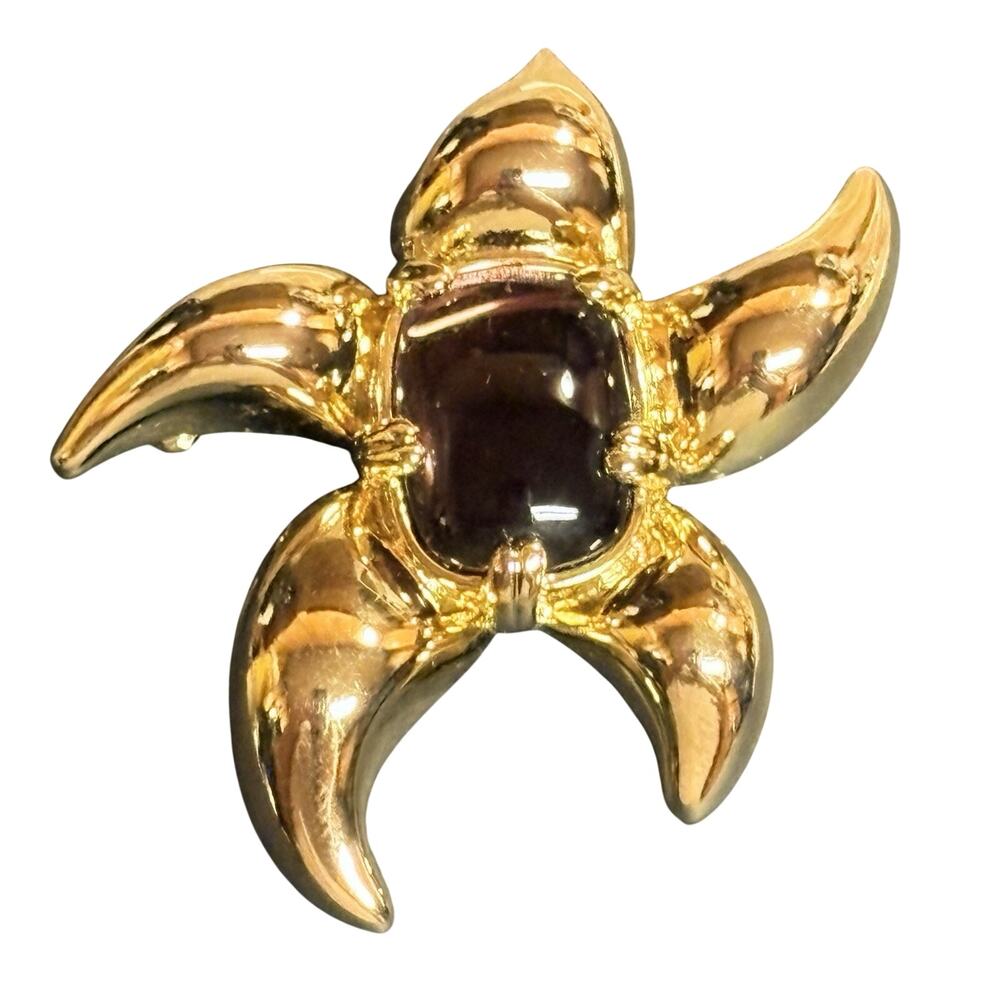 Pierre Cardin Starfish Brooch Gold Tone w/ Purple Stone Center Vintage